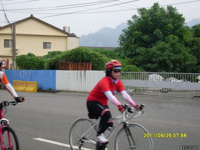 百年環化賽女車友照