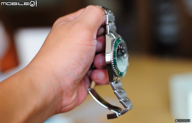 因為01我買了人生的第一支 Rolex (116610LV)