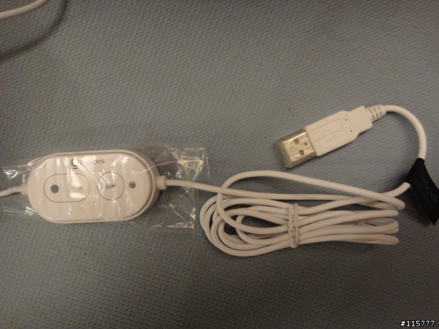 「簡單開箱心得文」i-rocks IRA01-WN LED USB 電競 耳機麥克風 白色