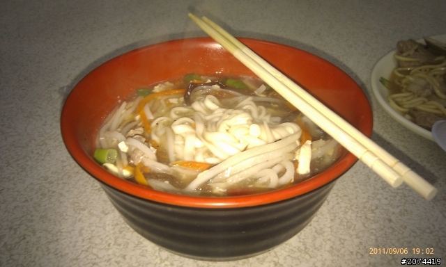 搶錢搶很兇的麵店...