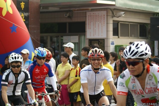 2011環府城自行車賽 CCT車友們請笑納!