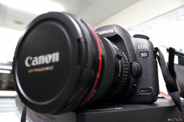 那一年我拿起的相機...CANON 5D MARKII回憶開箱