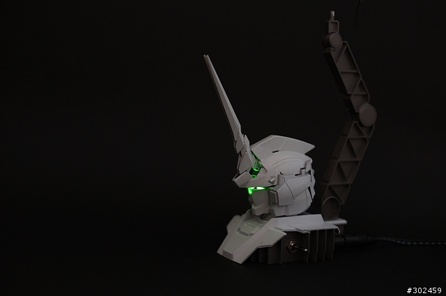 發光實驗作No.7 獨角獸頭像