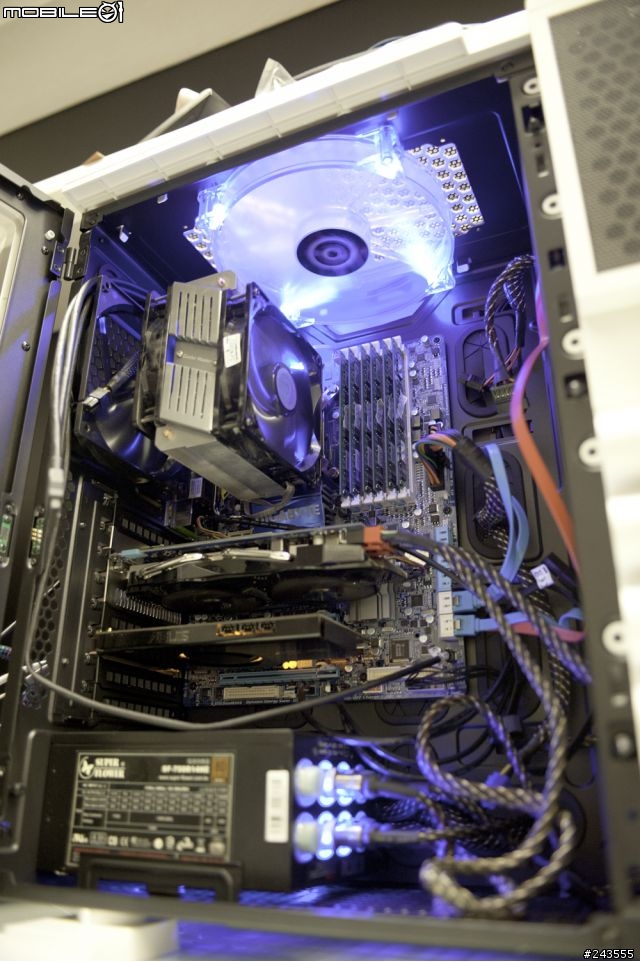 [開箱]新家入厝-Thermaltake Level 10 GT Snow