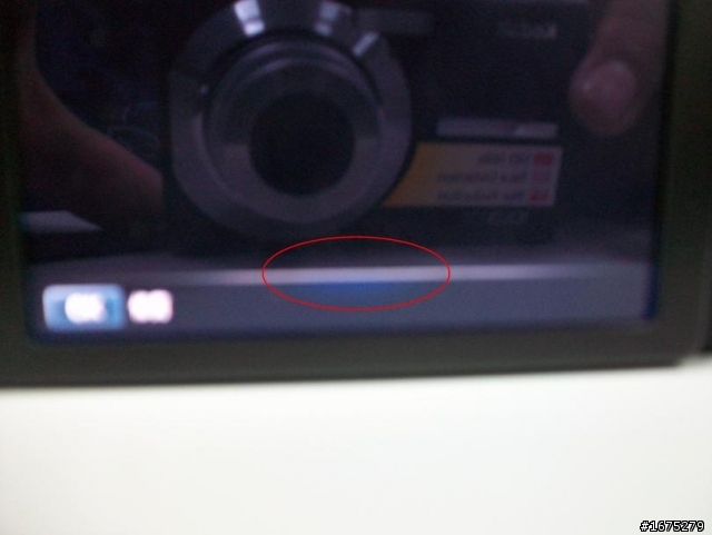 SAMSUNG EX1 螢幕的大亮點是正常的嗎?