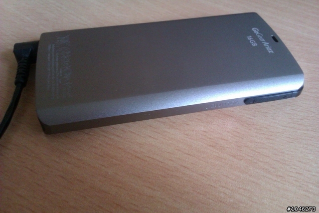 Philips Ariaz 16GB (2011版)