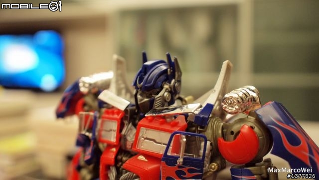 [分享] Takara Tomy DMK 1/35 Optimus Prime 科博文快速素組心得