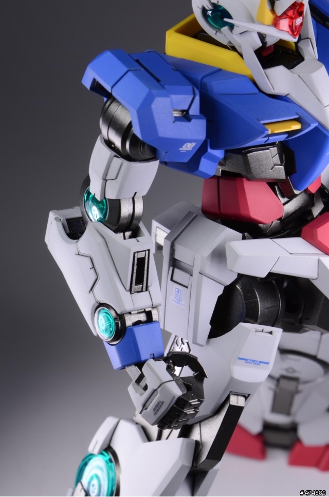[分享] 素雅塗裝-MG OO Raiser