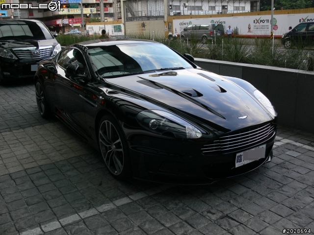 旅館前的 DBS