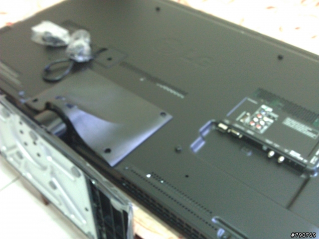 [開箱文]LG 42LW5700