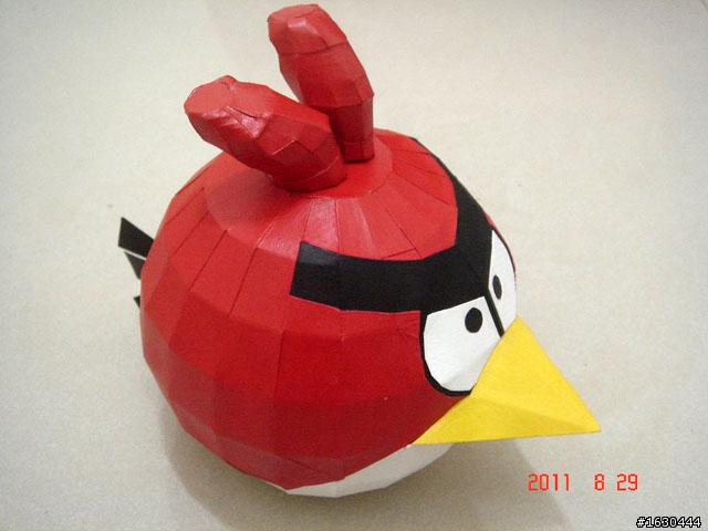 [分享]自製Angry Bird小紅紅紙模型~
