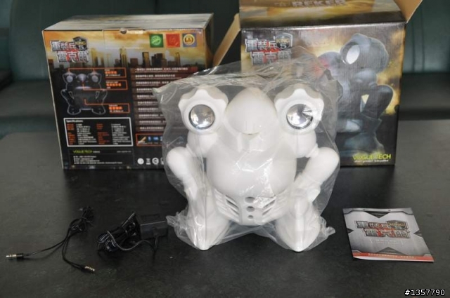 <開箱文>偶然在網路上發現超酷的2.1聲道重裝兵雷克爾機器人造型喇叭