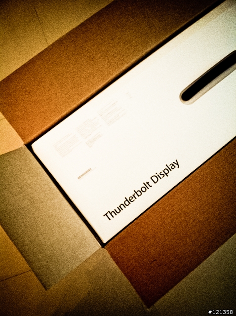 再分享Apple Thunderbolt Display 開箱
