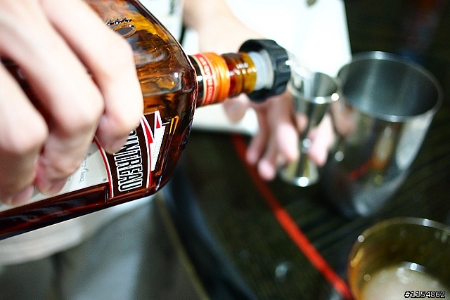 [分享] 時尚調酒必備~ 君度橙酒 COINTREAU