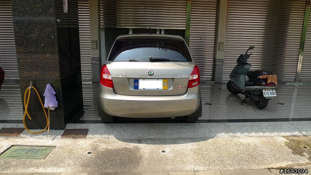 Fabia 1.6小開箱+內外裝照更新