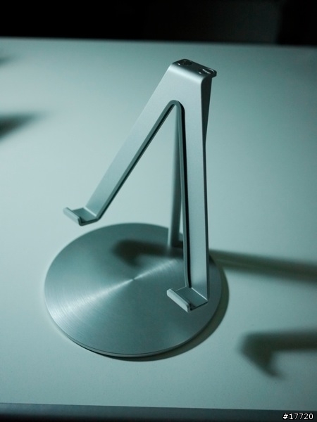 蘋果禁衛軍-偽裝成iMac的iPad，Just Mobile UpStand