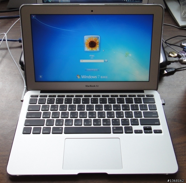 [分享] 新MBA 11" WiFi連網問題 與Bootcamp WIN 7 黑屏問題