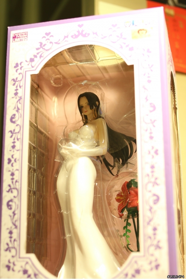 [開箱]  P.O.P  婚紗版女帝