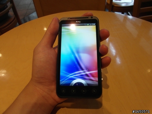 就算翹班也要投奔3D的世界~ EVO 3D我來了!!