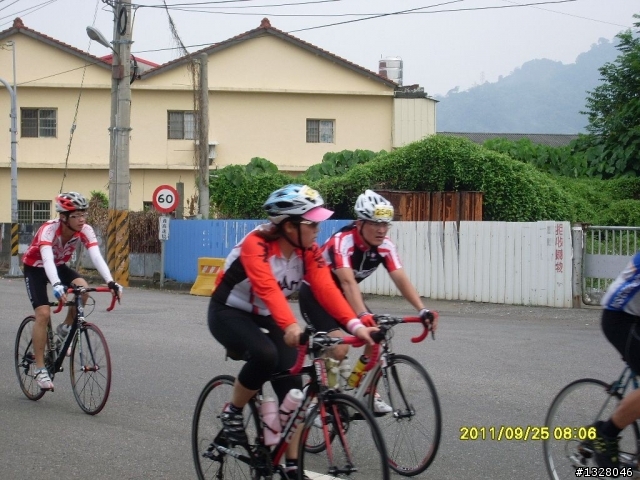 百年環化賽女車友照