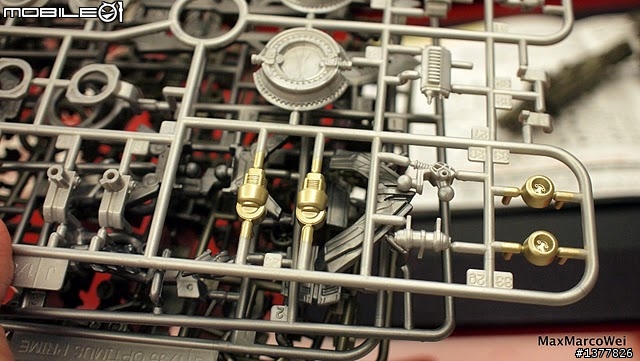 [分享] Takara Tomy DMK 1/35 Optimus Prime 科博文快速素組心得