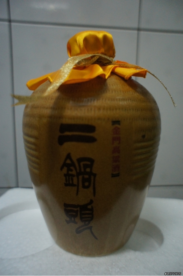 試問~一堆老酒的價值??