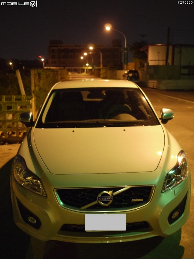 2012-C30-D4-R-design-481古典白簡單開箱