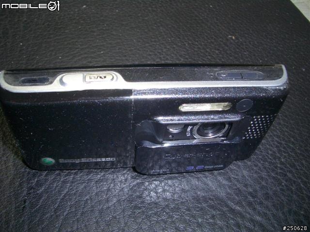 分享k800i全機換殼跟包膜