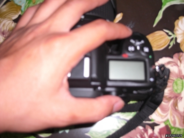 D7000 頂部顯示面板無資訊