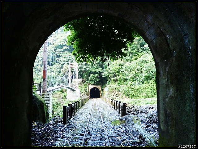 2011.09.11_再入獨立山鐵路隧道，驚見......