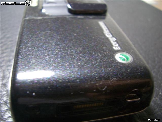 分享k800i全機換殼跟包膜