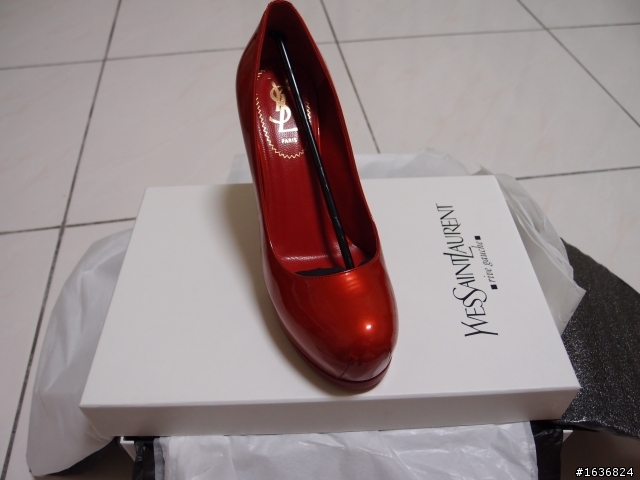 老婆的新鞋子～～～～～YSL~~~~!