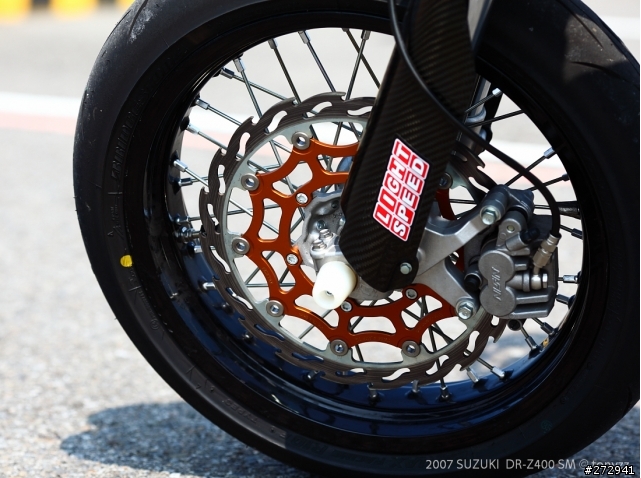 [開箱] 來自日本的街頭滑胎風  DR-Z400 SM