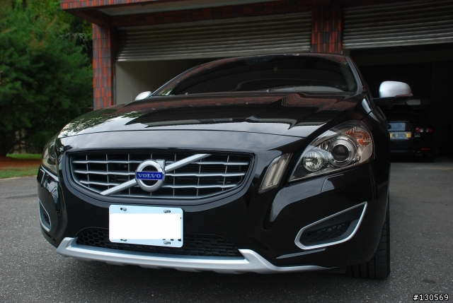 開箱~~仿c30  R-Design的 s60