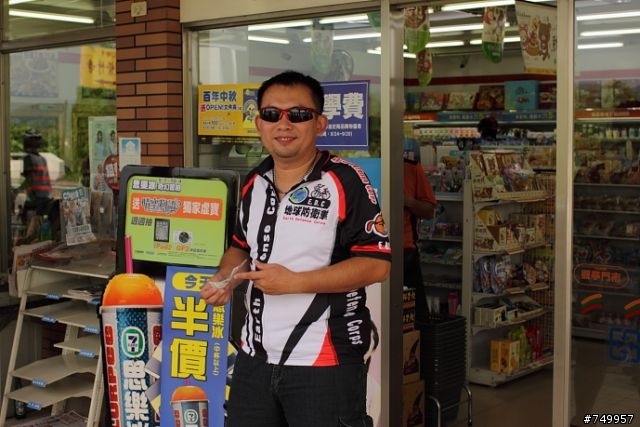 9/10 瘋200K內門小七車友照片