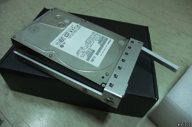 [素人開箱]飄洋過海的美妖機-TerraMaster  F830 USB3.0 / eSATA / FireWire  陣列儲存外接盒