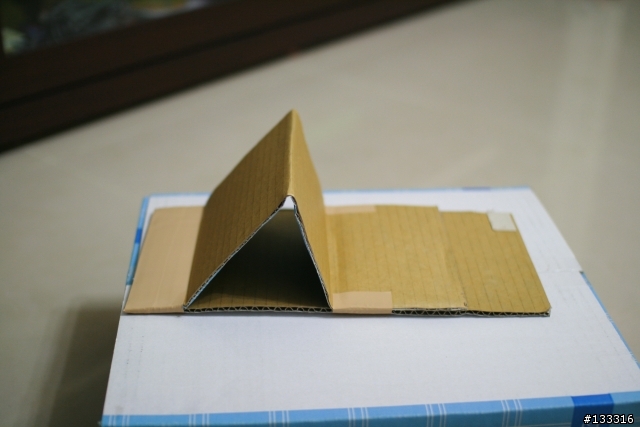 [DIY] 3元 搞定你的平板座架!!