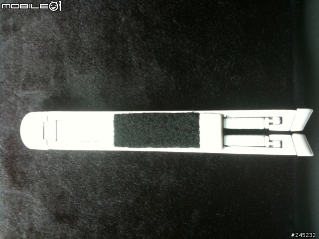 IPAD2 VS MAZDA5 車用架分享。