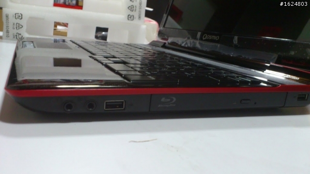 toshiba Qosmio  F750 裸視3D不專業開箱