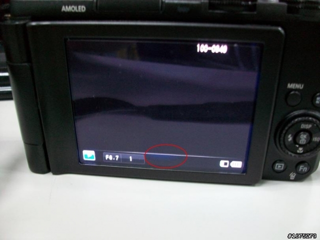 SAMSUNG EX1 螢幕的大亮點是正常的嗎?