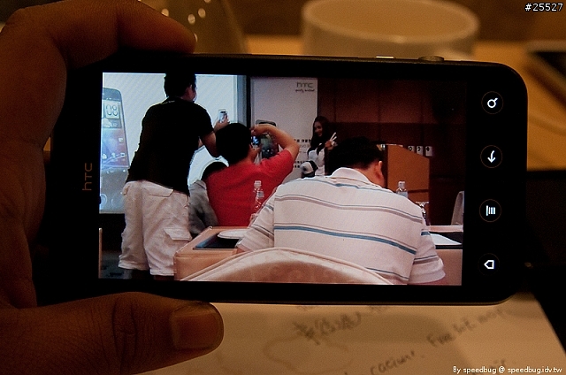 [體驗] 裸視3D隨身看 hTC EVO 3D 體驗會高雄場心得