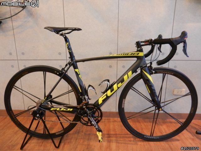 有點黃的消光黑  2012    FUJI  ALTAMIMRA 1.0