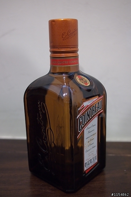 [分享] 時尚調酒必備~ 君度橙酒 COINTREAU