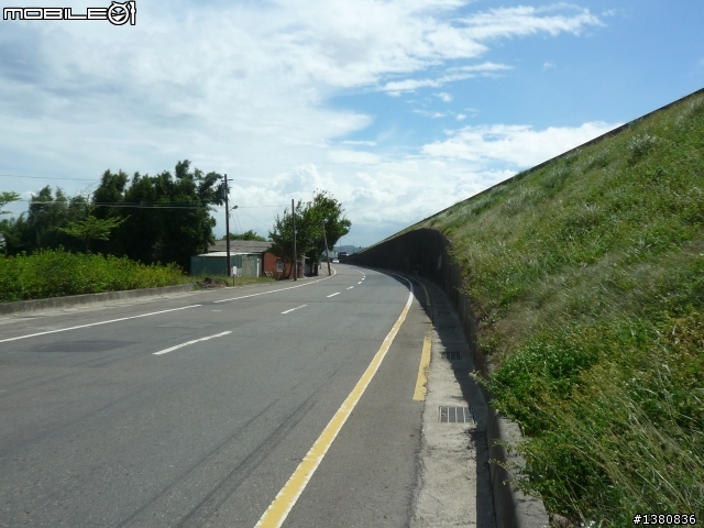 剛下快速道路就被雷射槍測照了 80KM→40KM