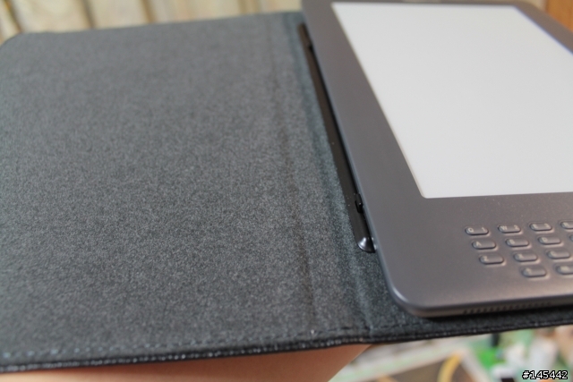[開箱]Kindle DX Leather Cover 保護套終於飛來了!!