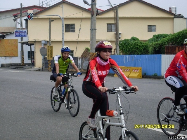 百年環化賽女車友照
