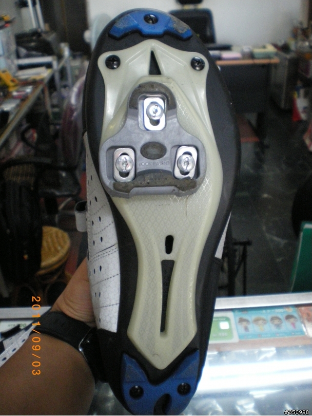 我的2011年富士FUJI ROUBAIX 1.0公路車和上卡踏心得報告~~
