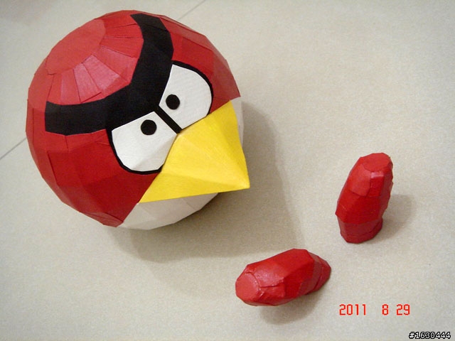 [分享]自製Angry Bird小紅紅紙模型~