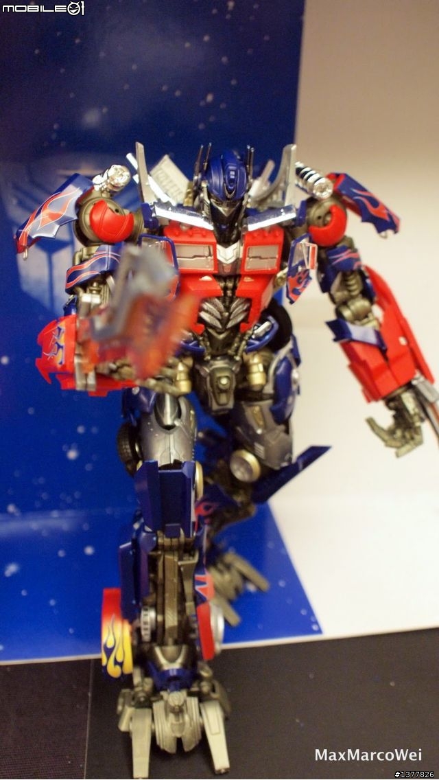 [分享] Takara Tomy DMK 1/35 Optimus Prime 科博文快速素組心得