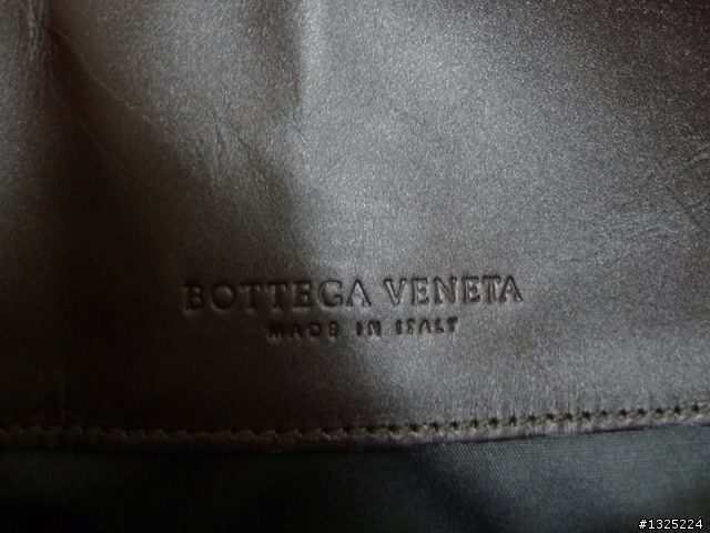 新入手的BOTTEGA VENETA側背包開箱照